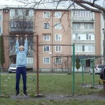 Кадр из фильма "Без кубков и медалей"