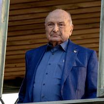 Михаил Жванецкий на съемках альманаха "Одесский пароход"