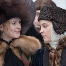 Юлия Хлынина, Софья Эрнст на съемках сериала "Угрюм-река" (© фото: Анна Митрохина)