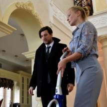Александр Устюгов, Юлия Пересильд в фильме "Три шага в сторону счастья"