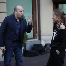 Сергей Бурунов, Рина Гришина на съемках фильма "Полицейский с Рублевки. Новогодний беспредел 2"