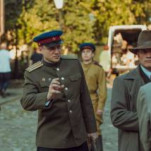 Эдуард Флеров, Евгений Ткачук на съемках фильма "Бомба" (© фото: предоставлено телеканалом "Россия 1")