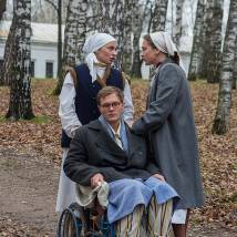 Аглая Тарасова, Геннадий Вырыпаев на съемках фильма "Бомба" (© фото: предоставлено телеканалом "Россия 1")