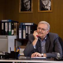 Юрий Стоянов на съемках сериала "Марлен" (© фото: предоставлено телеканалом НТВ)