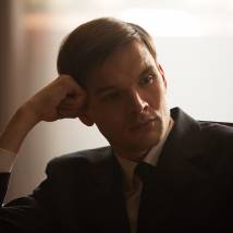 Алексей Коряков на съемках сериала "ОптиМисты. Карибский сезон" (© фото: предоставлено телеканалом "Россия 1")