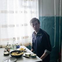 Артем Быстров на съемках сериала "Охота на певицу" (© фото: предоставлено телеканалом НТВ)