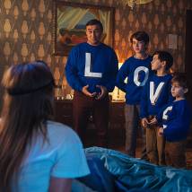 Камиль Ларин на съемках фильма "Love" (© фото: предоставлено компанией "Студия "Свердловск")