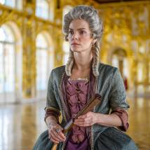 Елизавета Боярская на съемках сериала "Великая. Золотой век" (© фото: предоставлено Первым каналом)