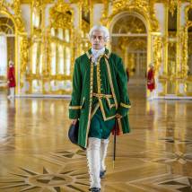 Артем Крылов на съемках сериала "Великая. Золотой век" (© фото: предоставлено Первым каналом)