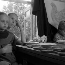 Кадр из фильма "Прямохождение"