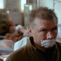 Александр Баширов на съемках фильма "Жмурки" (© фото: www.ctb.ru)