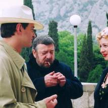 Константин Хабенский, Павел Лунгин и Марианна Шульц на съемках фильма "Бедные родственники"