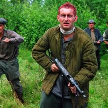 Константин Хабенский, Михаил Евланов в фильме "Свои"