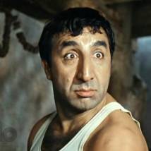 Фрунзик Мкртчян в фильме "Кавказская пленница, или Новые приключения Шурика"