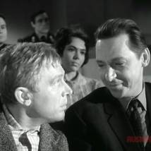 Иннокентий Смоктуновский и Олег Ефремов в фильме "Берегись автомобиля"