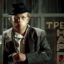 Александр Пятков в фильме "12 стульев"