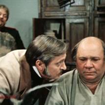 Олег Басилашвили и Евгений Леонов в фильме "О бедном гусаре замолвите слово"