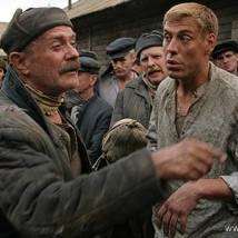 Никита Михалков и Дмитрий Дюжев на съемках фильма "Утомленные солнцем: Предстояние" (© фото: trite.ru)