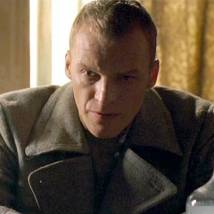 Алексей Серебряков в фильме "Казароза" (©kinoros.ru)