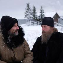 Петр Мамонов и Виктор Сухоруков в фильме "Остров"