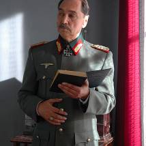 Владимир Коренев на съемках фильма "Последняя исповедь"