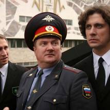 Олег Комаров, Алексей Завьялов и Оскар Кучера на съемках сериала "Короли игры"