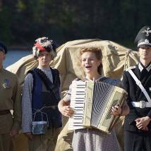 Наталья Ткаченко на съемках фильма "Агитбригада "Бей врага!""