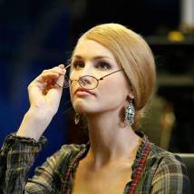 Наталья Лесниковская на съемках фильма "Она сказала "Да"