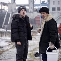 Артур Смольянинов и Алексей Горбунов в фильме "Тот, кто гасит свет"