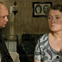 Евгений Леонов и Любовь Соколова в фильме "Белорусский вокзал"
