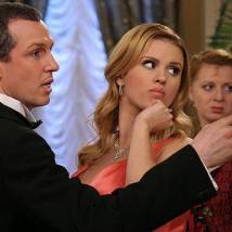 Игорь Верник и Анна Семенович в сериале "Вся такая внезапная"