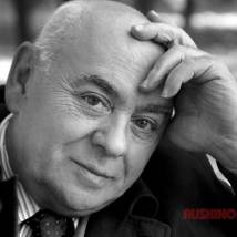 Равикович Анатолий         (©с сайта komediaspb.ru)