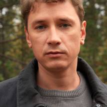 Александр Яценко на съемках фильма "Конецдворье"