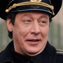аил Ефремов на съемках фильма "Робинзон"