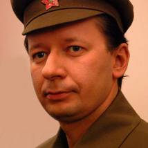 Дмитрий Язов на съемках фильма "Исаев"