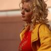 Алина Сандрацкая на съемках сериала "Обручальное кольцо"