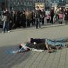 На съемках фильма "За пределами закона"
