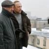 Анатолий Семенов и Виталий Кищенко на съемках фильма "Домовой" (© фото: domovoymovie.livejournal.com)