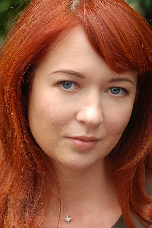 Юлия Свежакова