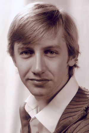 Дмитрий Марин